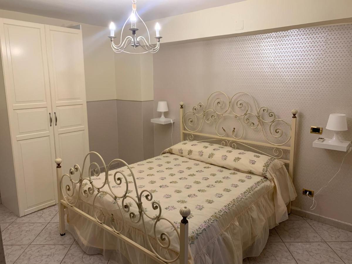 La Maison Di Pulcinella Naples Luaran gambar